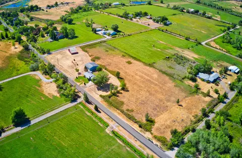 21846 Lone Tree Rd, Anderson, CA 96007 photo 4