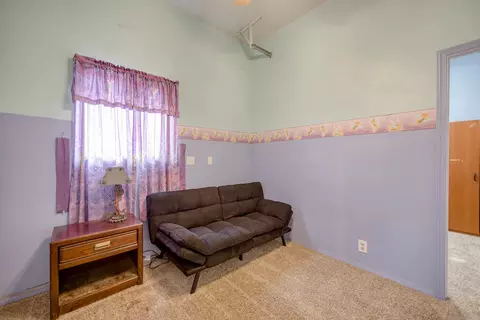 18136 Blackberry Ln, Redding, CA 96003 photo 23
