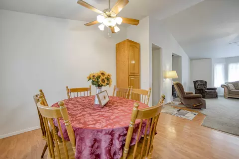 18136 Blackberry Ln, Redding, CA 96003 photo 9