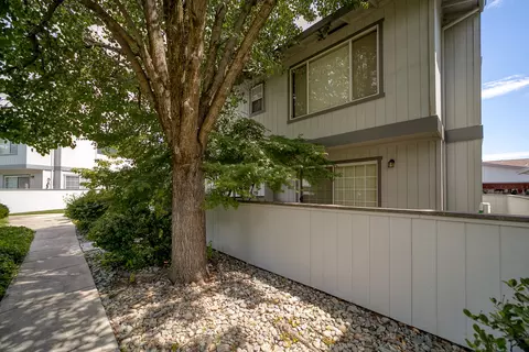 200 Ridgetop Dr #17, Redding, CA 96003 photo 5