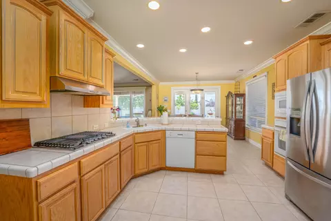 498 Amherst Pl, Redding, CA 96003 photo 17