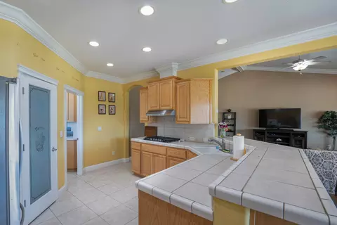 498 Amherst Pl, Redding, CA 96003 photo 18