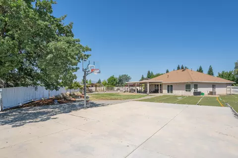 498 Amherst Pl, Redding, CA 96003 photo 10