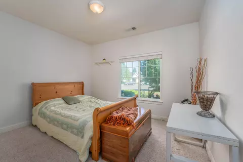 498 Amherst Pl, Redding, CA 96003 photo 26