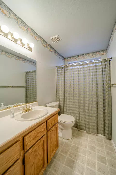 1440 Lavender Way, Redding, CA 96003 photo 12