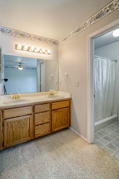 1440 Lavender Way, Redding, CA 96003 photo 9