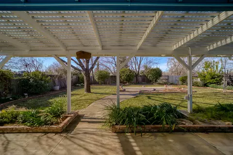 1440 Lavender Way, Redding, CA 96003 photo 13