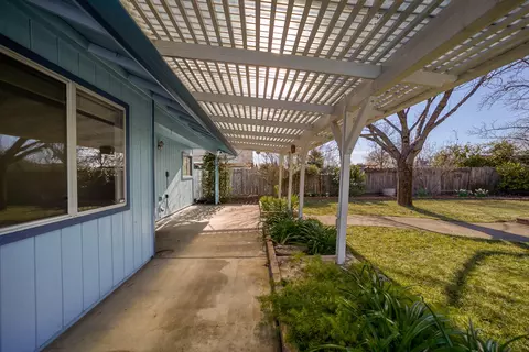 1440 Lavender Way, Redding, CA 96003 photo 14