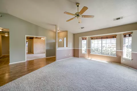 1440 Lavender Way, Redding, CA 96003 photo 2