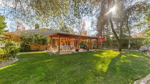 4164 Saratoga, Redding, CA 96002 photo 7