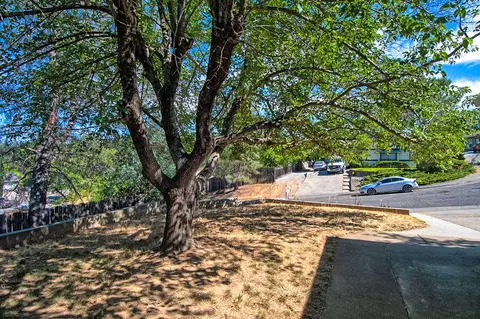 3540 Dwayne Ct, Redding, CA 96001 photo 5