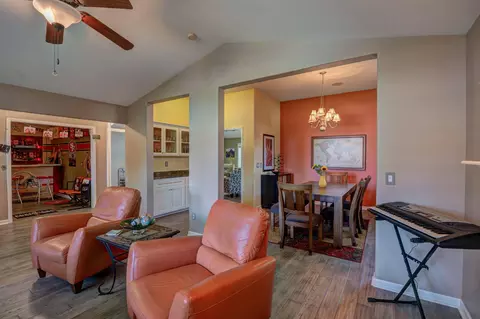 2113 Western Oak Dr, Redding, CA 96002 photo 10