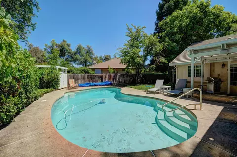 2113 Western Oak Dr, Redding, CA 96002 photo 49