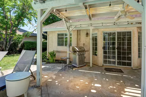 2113 Western Oak Dr, Redding, CA 96002 photo 42