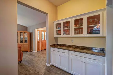 2113 Western Oak Dr, Redding, CA 96002 photo 13