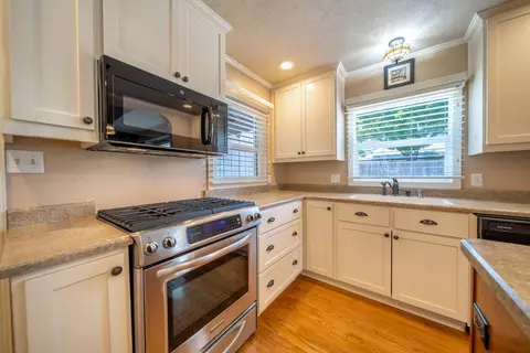 5567 E Bonnyview Rd, Redding, CA 96001 photo 22