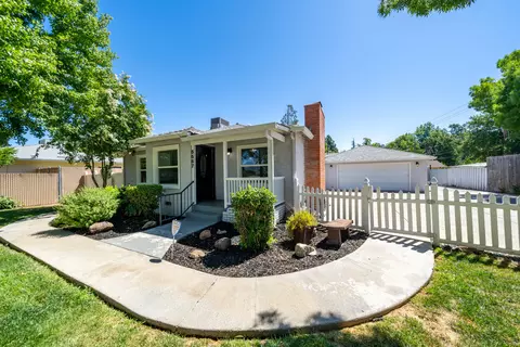 5567 E Bonnyview Rd, Redding, CA 96001 photo 1
