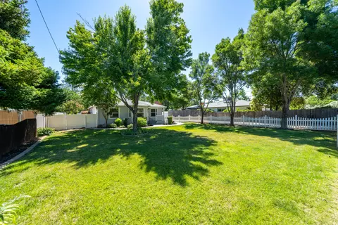 5567 E Bonnyview Rd, Redding, CA 96001 photo 5