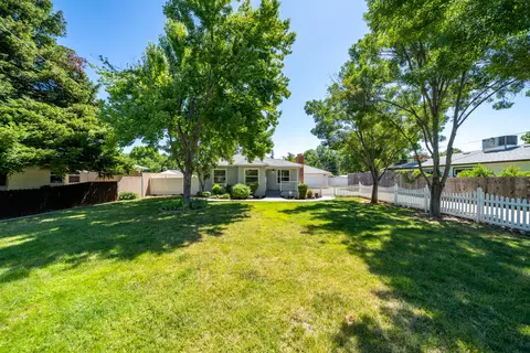 5567 E Bonnyview Rd, Redding, CA 96001 photo 6