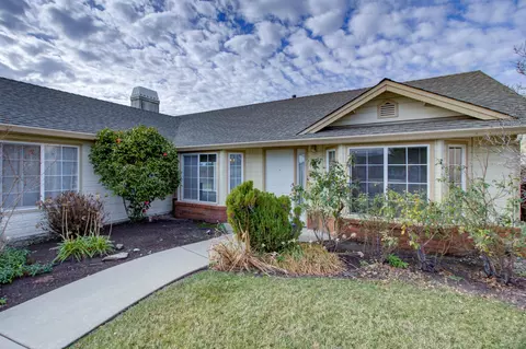2858 Aspen Glow Ln, Redding, CA 96001 photo 5
