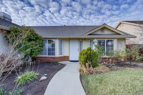 2858 Aspen Glow Ln, Redding, CA 96001 photo 4