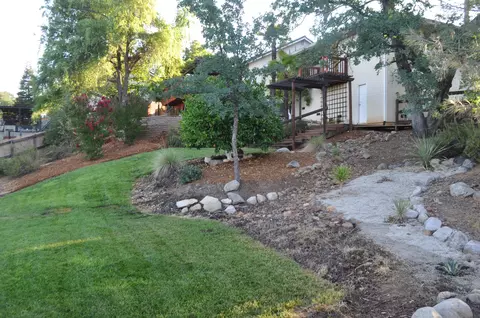11518 Wales Dr, Redding, CA 96003 photo 2