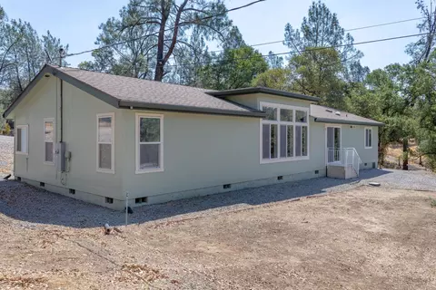 10425 Ryan Hill Rd, Redding, CA 96003 photo 1