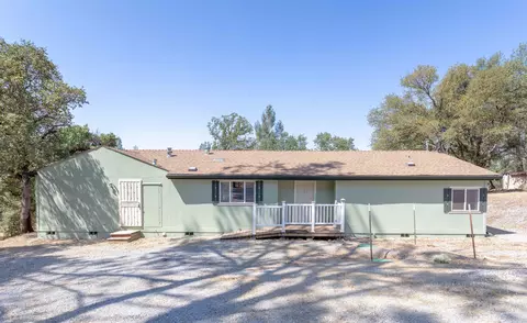 10425 Ryan Hill Rd, Redding, CA 96003 photo 4