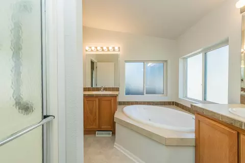 10425 Ryan Hill Rd, Redding, CA 96003 photo 14