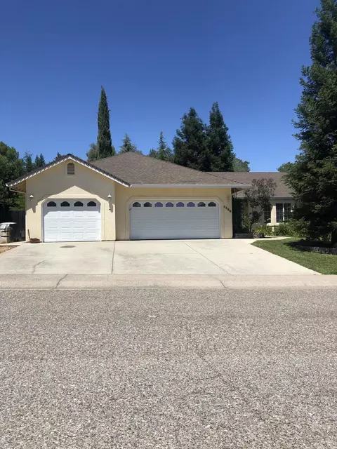 4466 Quinton Dr, Redding, CA 96001 photo 1