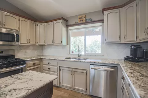 4385 Alta Saga Dr, Redding, CA 96002 photo 11