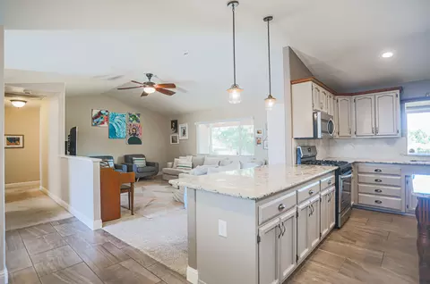 4385 Alta Saga Dr, Redding, CA 96002 photo 8