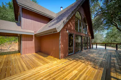 19766 Deerhaven Dr, Redding, CA 96003 photo 3