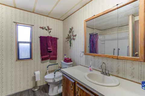1070 Mountain Shadows Blvd, Redding, CA 96003 photo 10