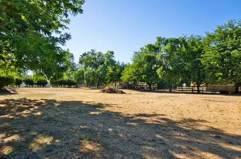 10159 Salmon Creek Rd, Redding, CA 96003 photo 20