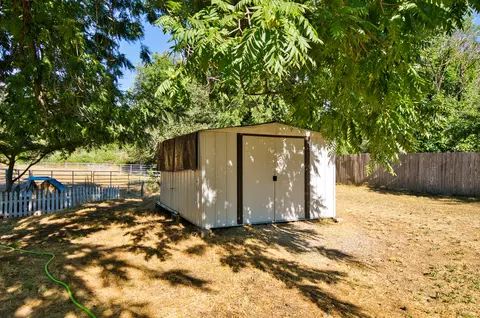 10159 Salmon Creek Rd, Redding, CA 96003 photo 15