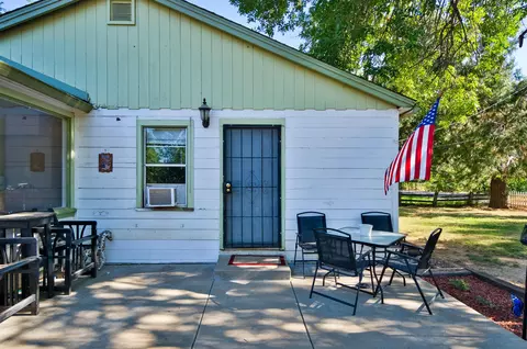 10159 Salmon Creek Rd, Redding, CA 96003 photo 3