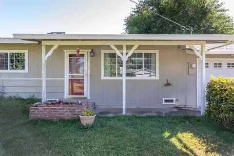 7147 The Terrace St, Anderson, CA 96007 photo 4