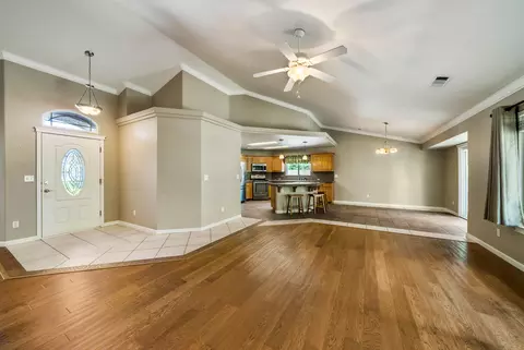 2737 Citrine Ave, Redding, CA 96001 photo 3