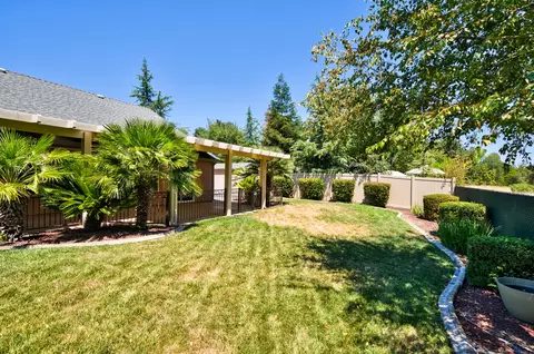 2737 Citrine Ave, Redding, CA 96001 photo 26