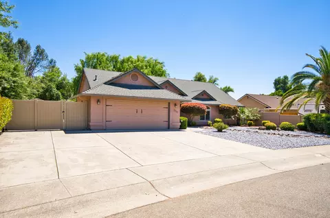 2737 Citrine Ave, Redding, CA 96001 photo 36