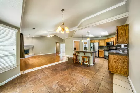 2737 Citrine Ave, Redding, CA 96001 photo 9