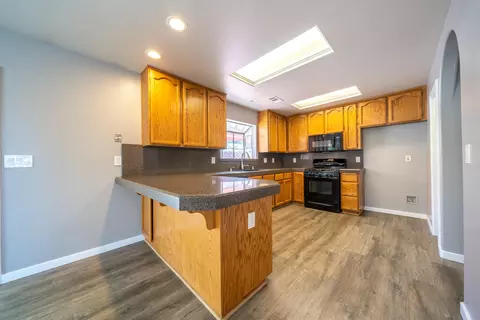 5237 Mica Ct, Redding, CA 96003 photo 3