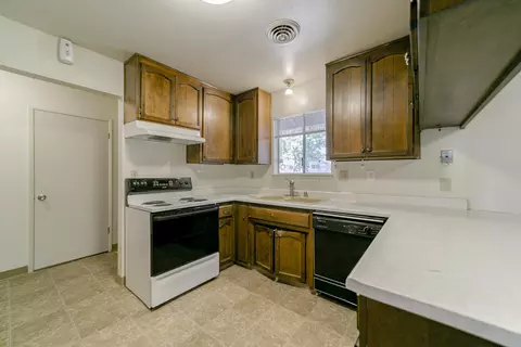 3681 Echo Rd, Redding, CA 96002 photo 5