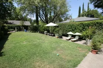 368 Hamilton St, Redding, CA 96001 photo 9