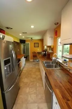 368 Hamilton St, Redding, CA 96001 photo 3
