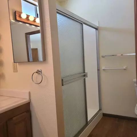 364 Rosewood Dr, Redding, CA 96003 photo 58