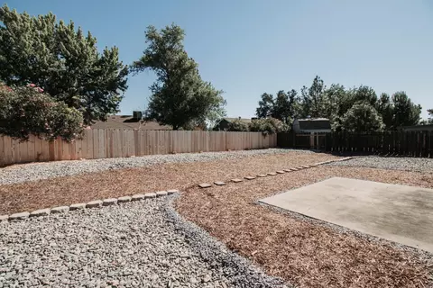 364 Rosewood Dr, Redding, CA 96003 photo 40