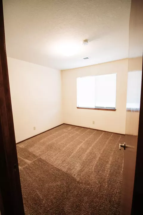 364 Rosewood Dr, Redding, CA 96003 photo 17