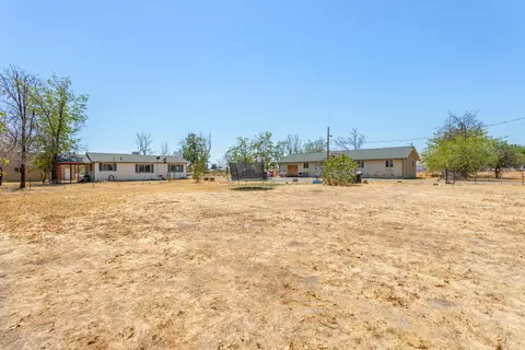 21815 Flores Ave, Red Bluff, CA 96080 photo 4